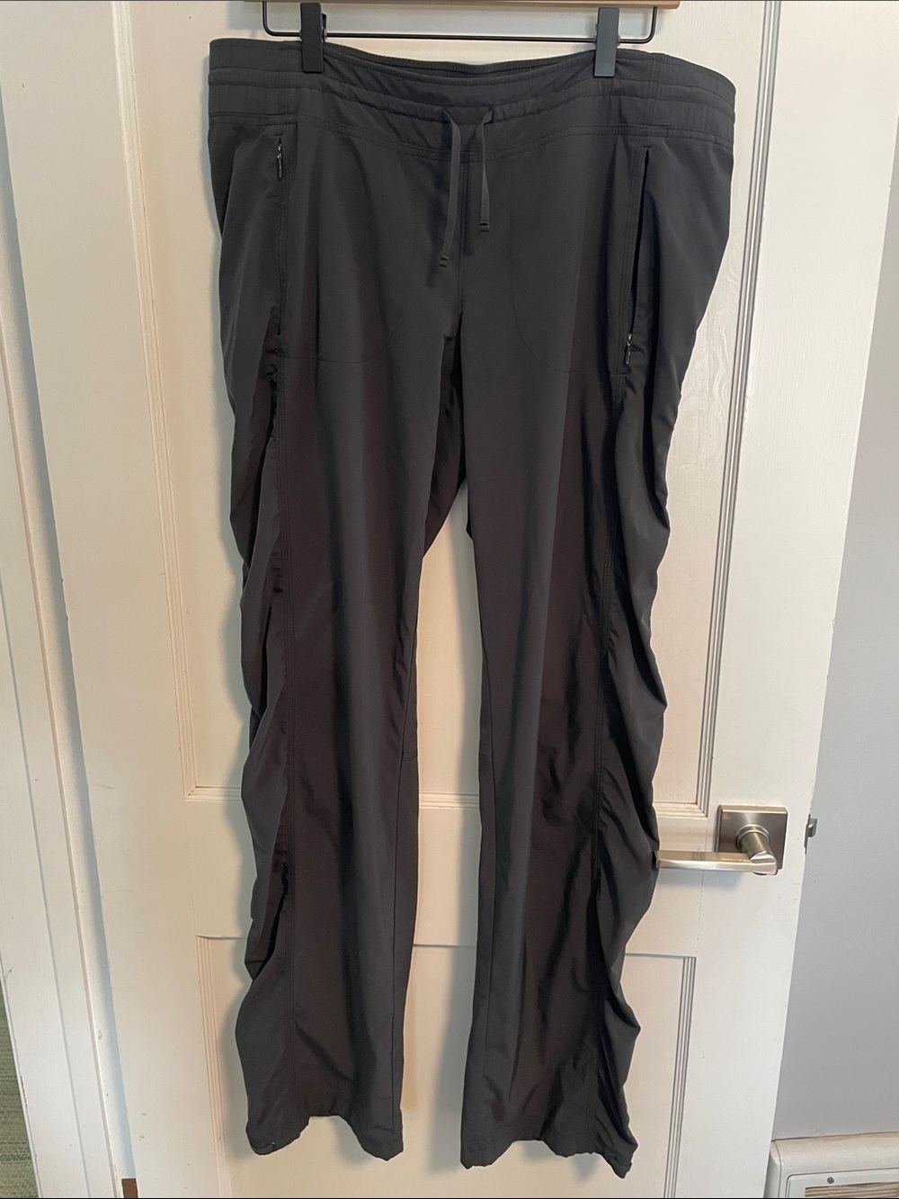 Athleta Dark Gray La Viva Active Pants